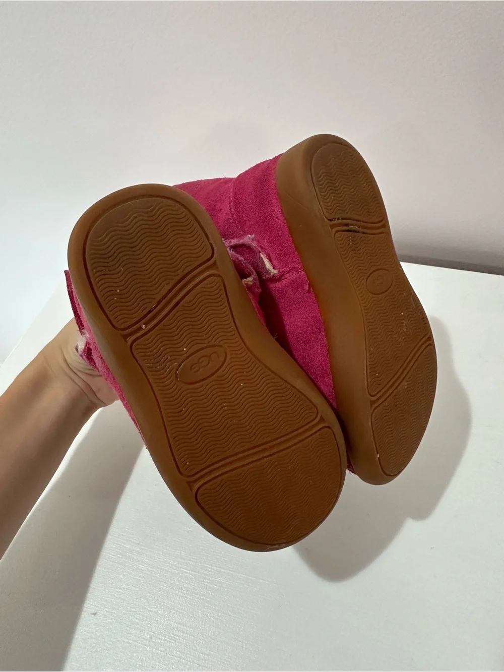 Baby girl Ugg Keelan Boot size 7 pink PLAY CONDITION
